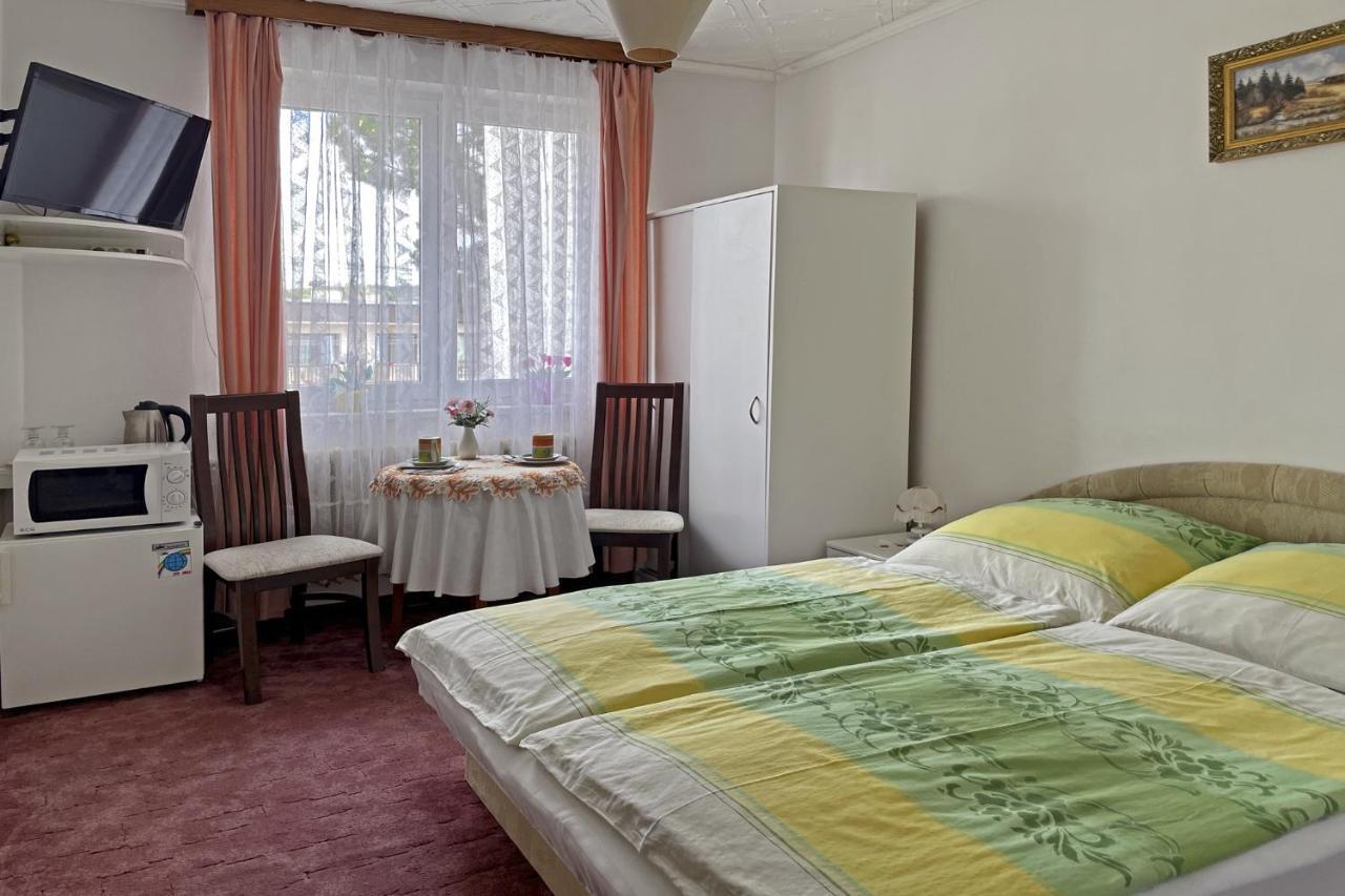 Pension Villa Hany Mariánské Lázně Exteriör bild